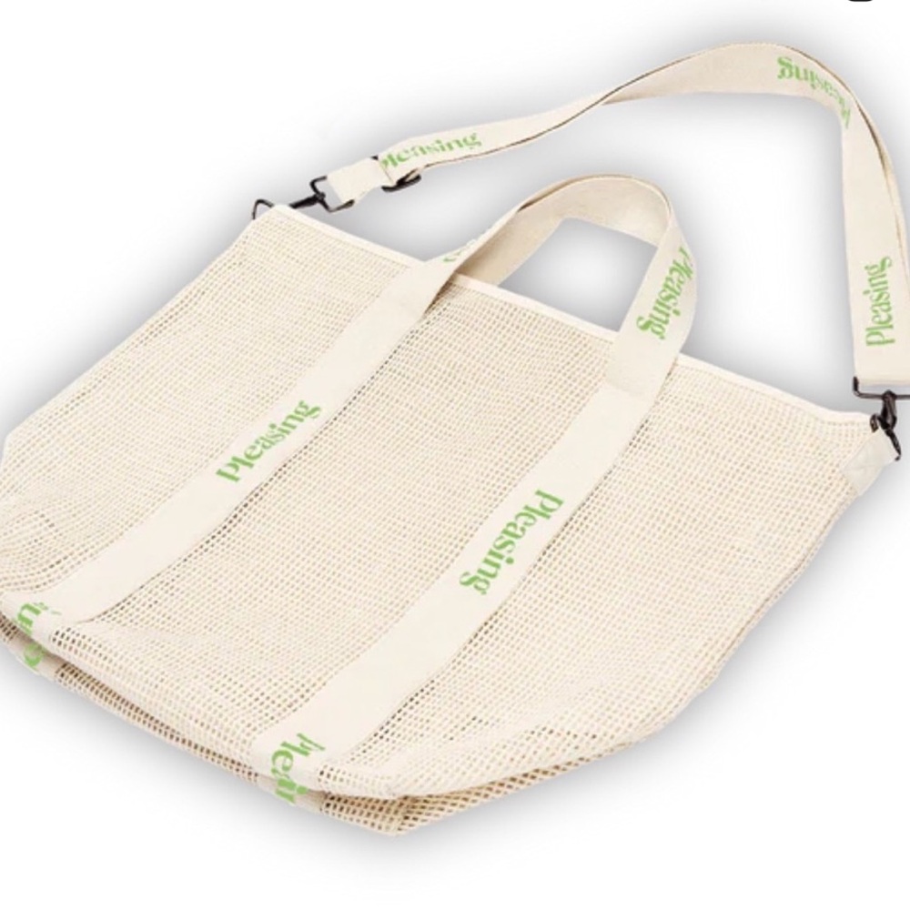 NWOT Harry Styles Pleasing beach tote in green